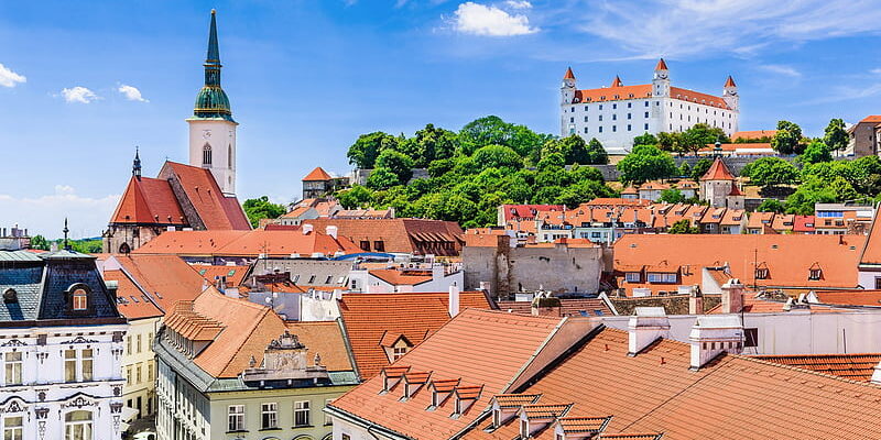 HD-wallpaper-bratislava-castle-summer-tourism-landmark-cityscape-bratislava-slovakia-vintage-castle