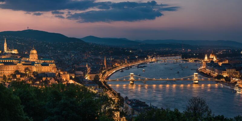 Hungary-Budapest-cityscape-night-river-bridge_2560x1440